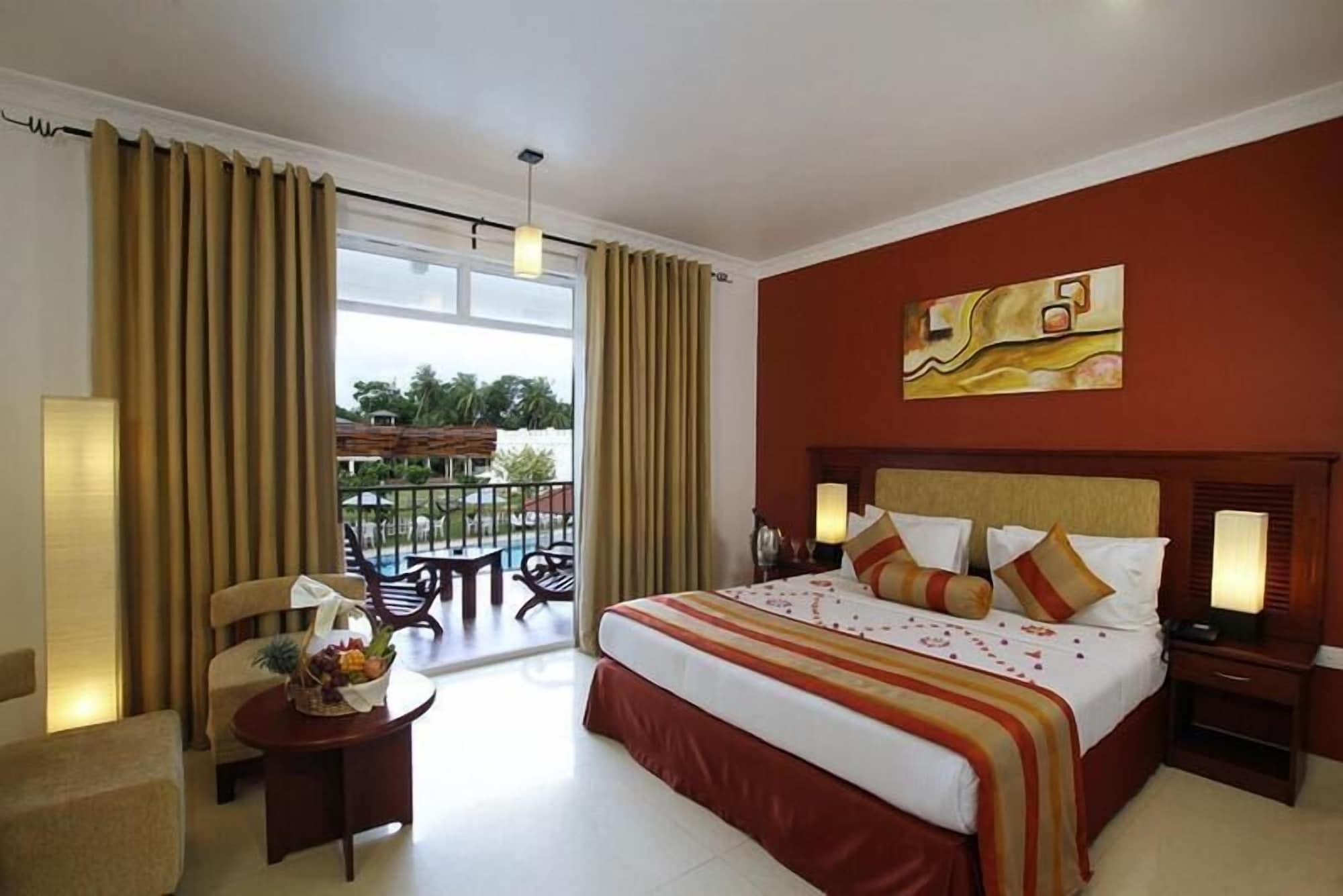 Avenra Gardens Hotel Negombo Exterior photo